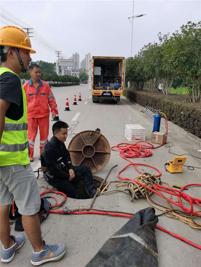 隆子翻衬法管道修复技术主要工序