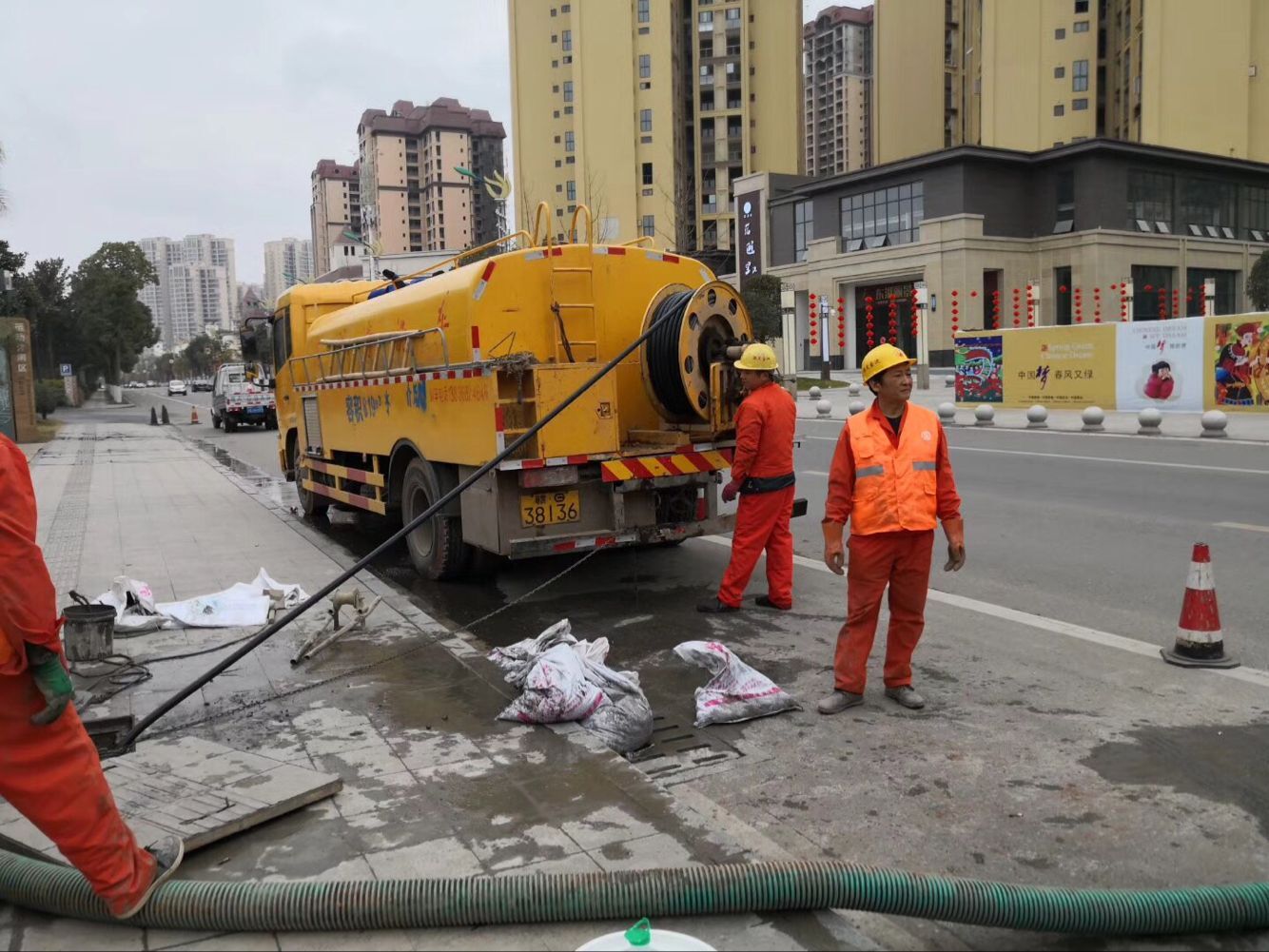 隆子排污管道清淤-管道清洗